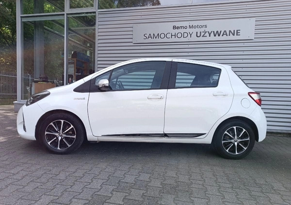 Toyota Yaris cena 59900 przebieg: 94243, rok produkcji 2018 z Poznań małe 466